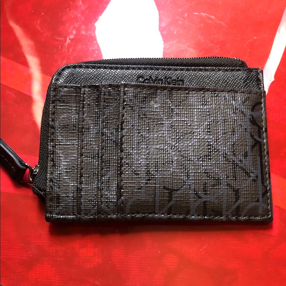 Calvin Klein Black Signature Zip Card Case